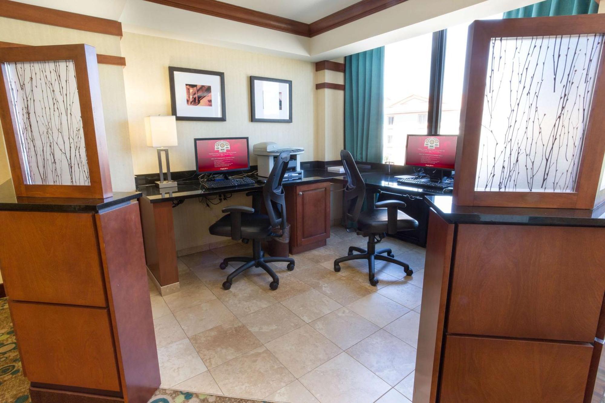 Drury Inn & Suites Birmingham Lakeshore Drive ภายนอก รูปภาพ
